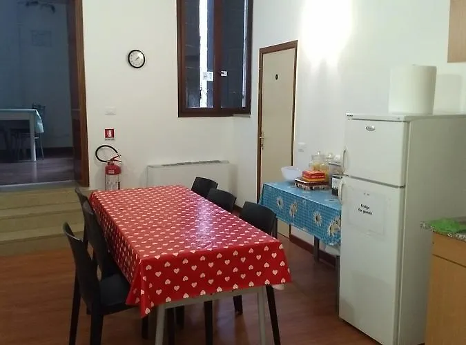 Star - Locazione Turistica 2*