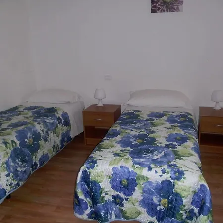 Star - Locazione Turistica Affittacamere 2*